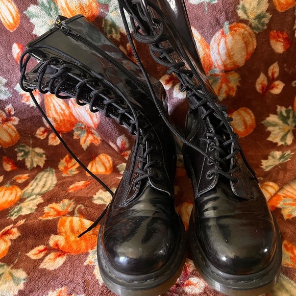 Dr. Martens 14 hole Glossy Black Combat Boots - Picture 1 of 3